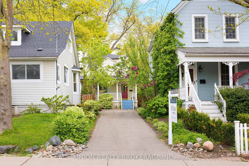 9 Elmer Ave, Toronto, M4L 3R6 | Image 3