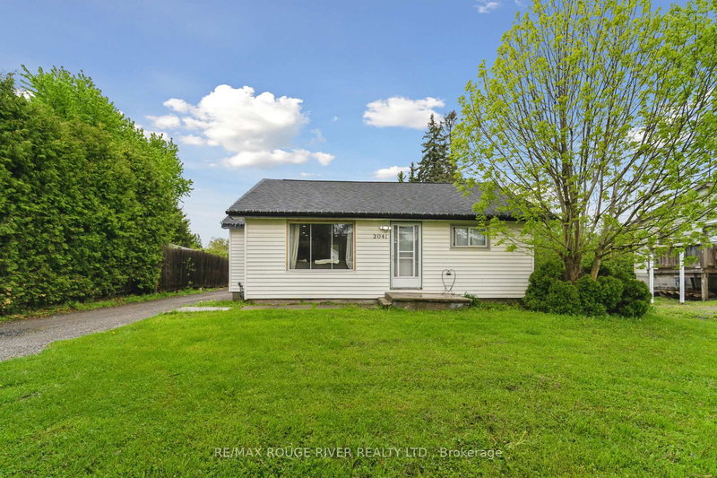 2041 Nash Rd, Clarington, L1C 3K4 | Image 3