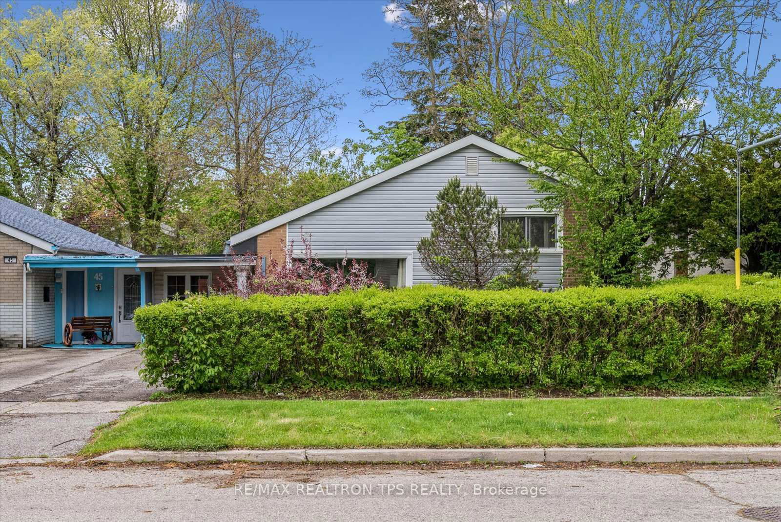 Detached House for sale at 43 Gondola Crescent, Toronto, Woburn, M1G 2J2 - MLS: E12172879