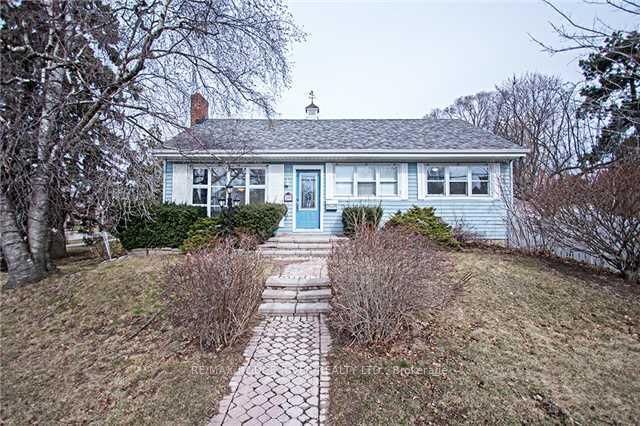 Detached House for lease at 200 Trent Street, Whitby, Downtown Whitby, L1N 1L6 - MLS: E12172946