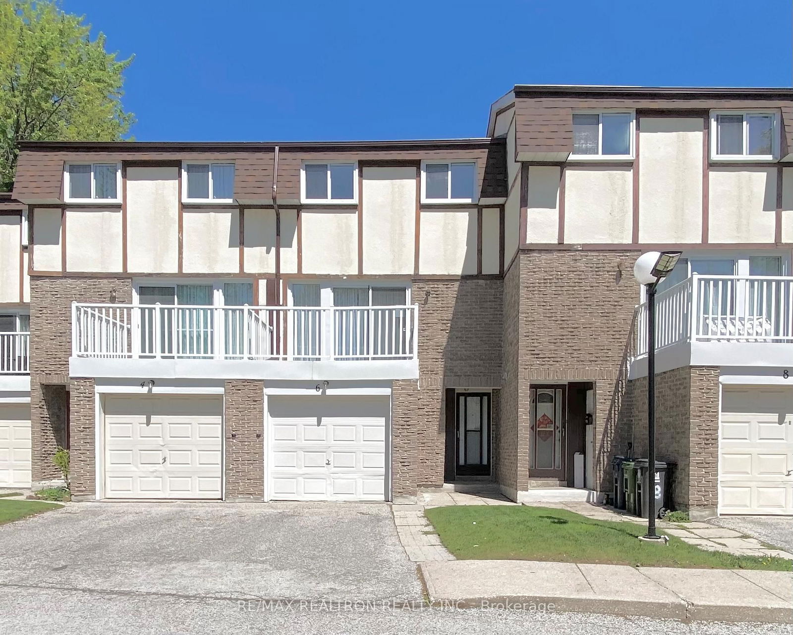 Townhouse for sale at 6-44 Chester Le Boulevard, Toronto, L'Amoreaux, M1W 2M8 - MLS: E12173412