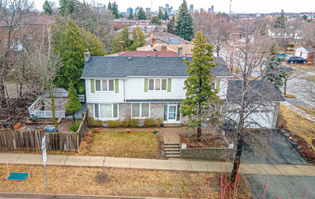 3 Placentia Boulevard
