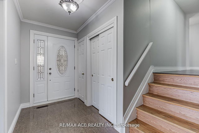 5 Coltbridge Court