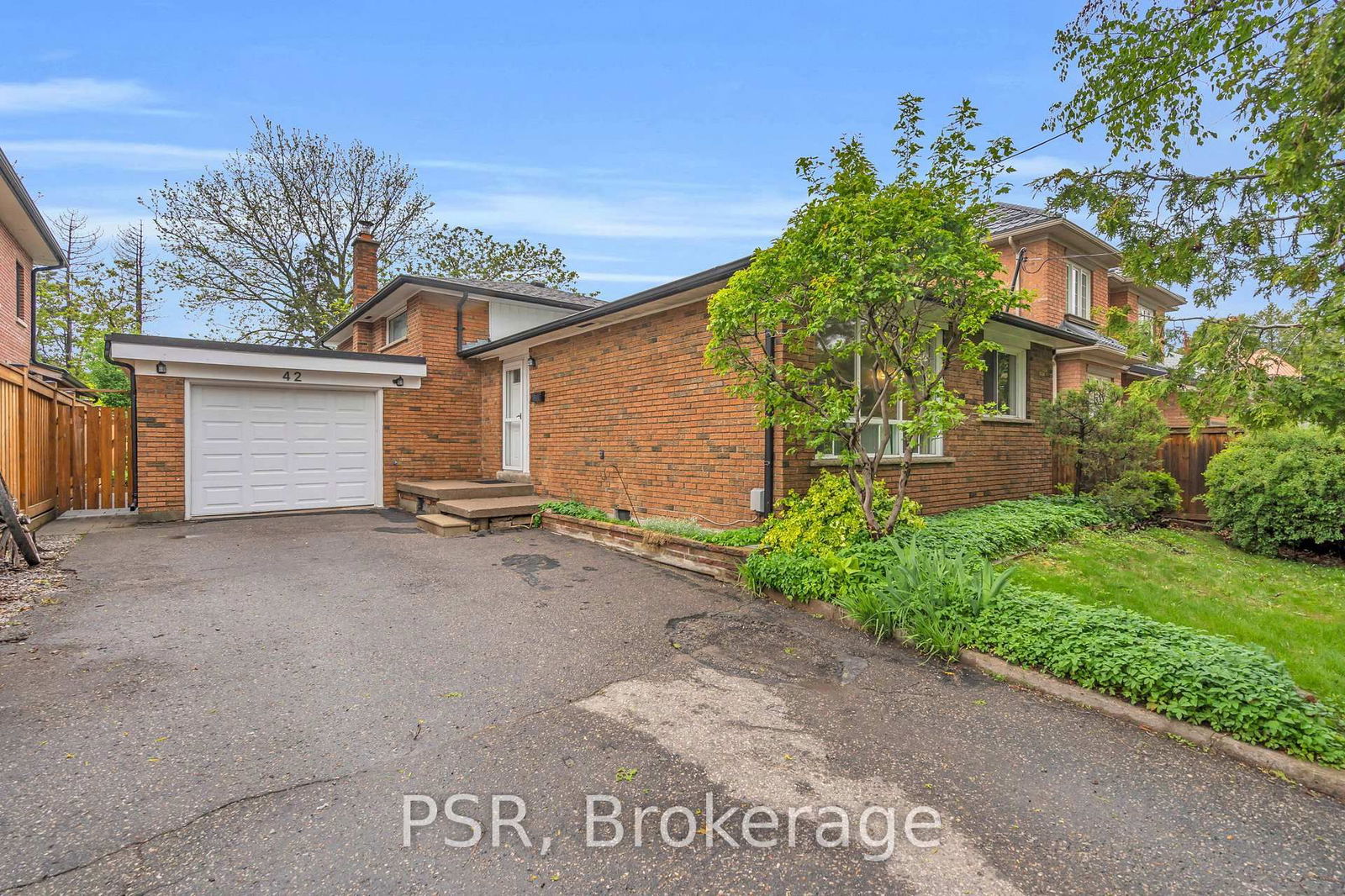 Detached House for sale at 42 Scarboro Avenue, Toronto, Highland Creek, M1C 1M3 - MLS: E12173619