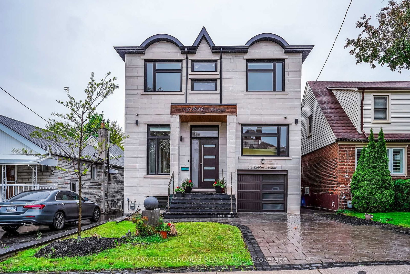 Detached House for sale at 1A Roblin Avenue, Toronto, East York, M4C 3P7 - MLS: E12173667