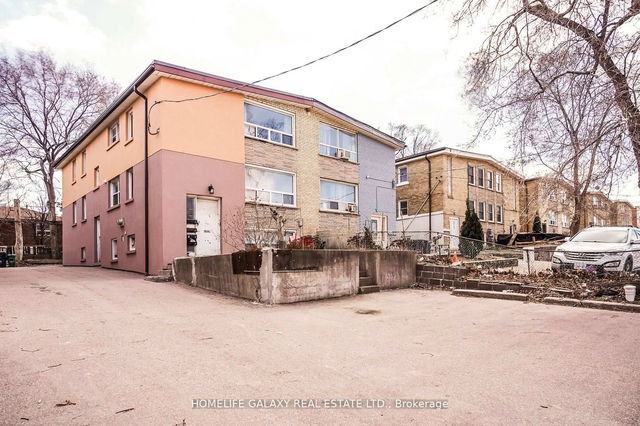 Unit 3 - 2971 Lawrence Avenue