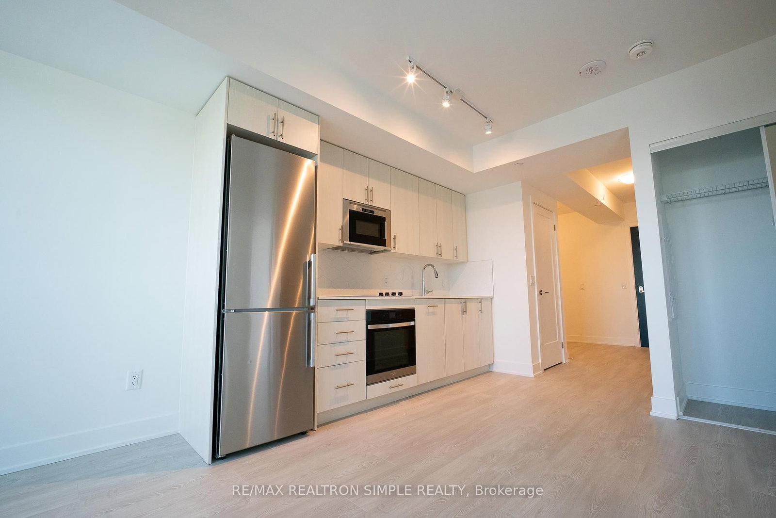 2545 Simcoe Street N, Unit 2601 - Photo 5