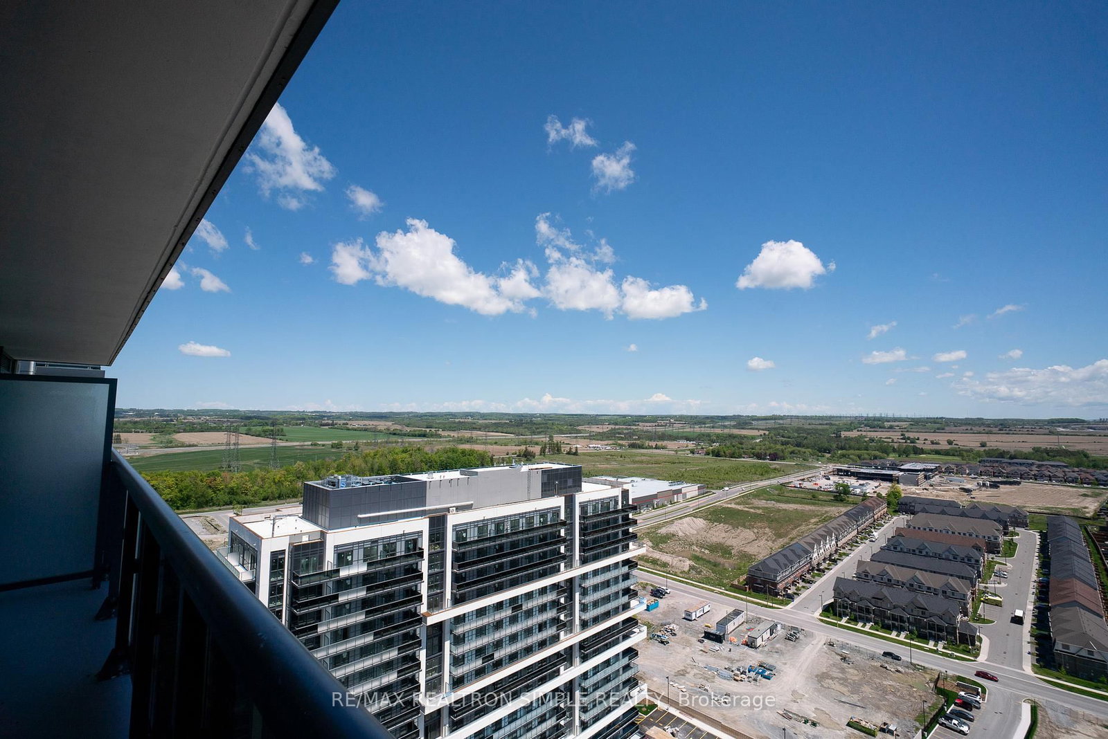 2545 Simcoe Street N, Unit 2601 - Photo 9