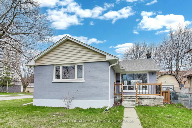 UPPER - 36 Rideout Street