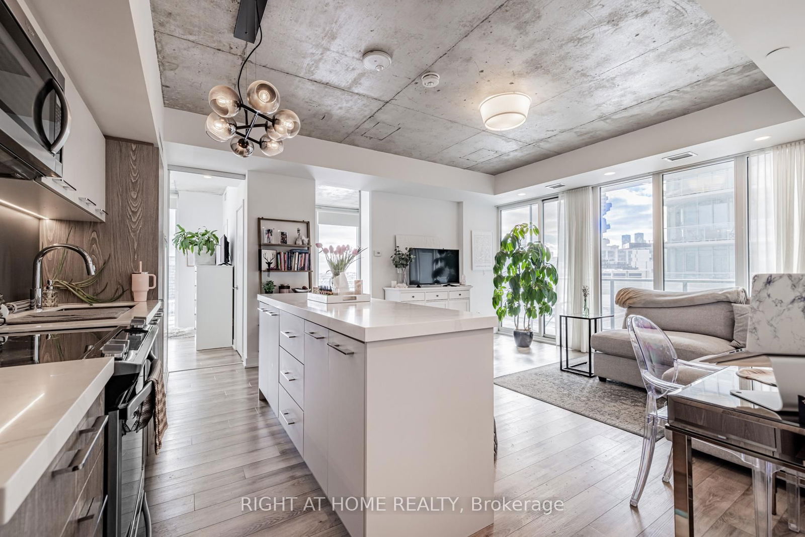 Condo for sale at 607-25 Baseball Place, Toronto, South Riverdale, M4M 0E7 - MLS: E12174118