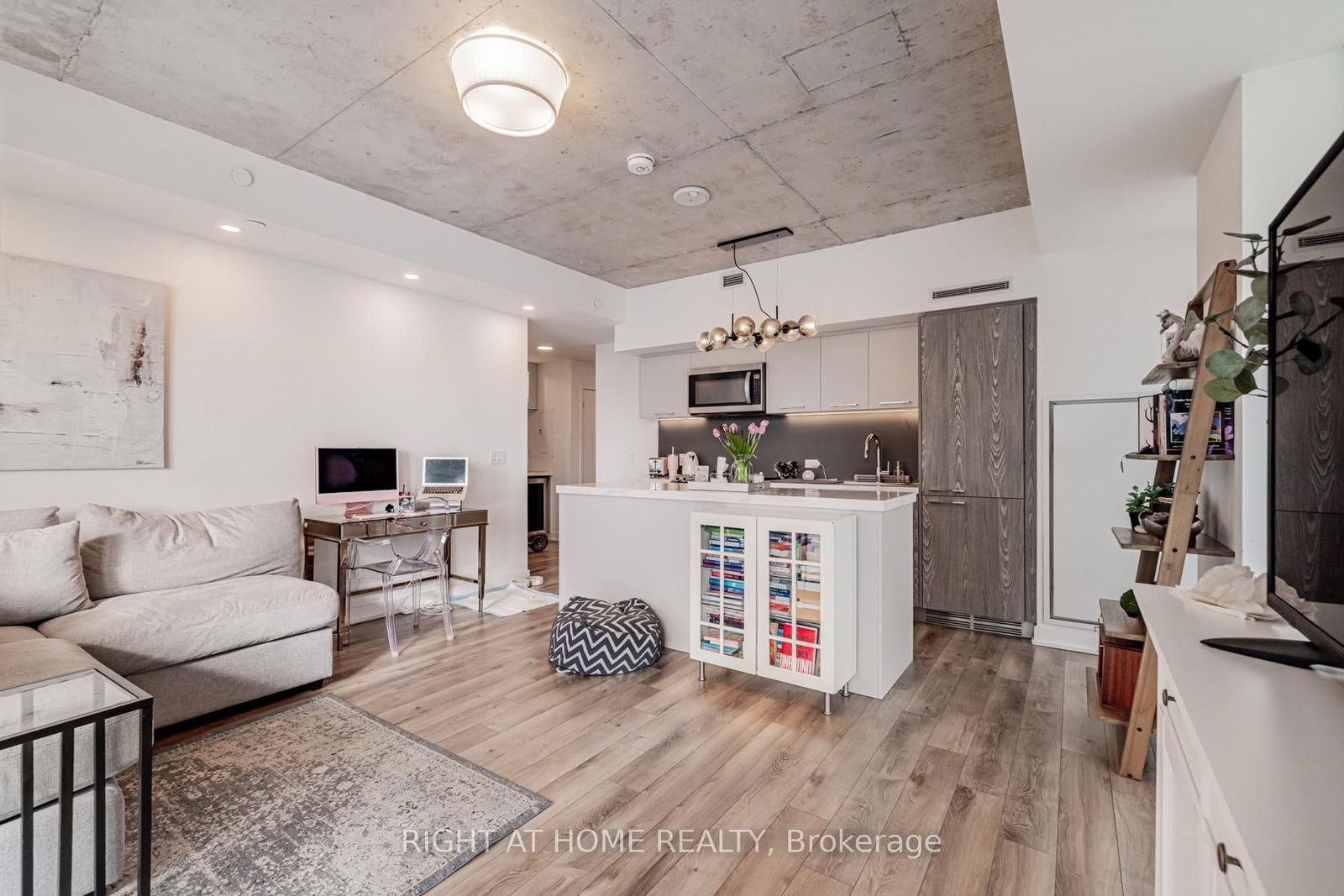 Condo for sale at 607-25 Baseball Place, Toronto, South Riverdale, M4M 0E7 - MLS: E12174118