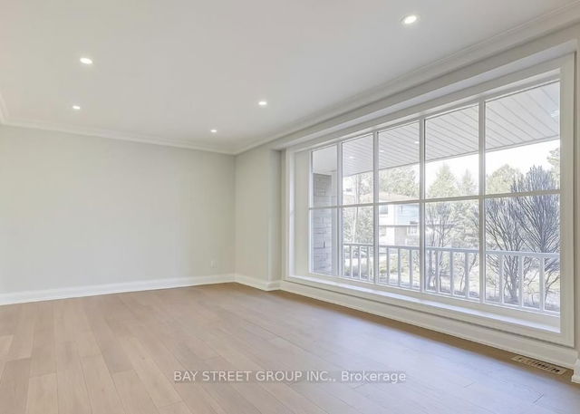 Upper - 9 Seaburn Place