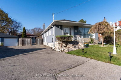 10 Pastrano Crt, Toronto - Cliffcrest image-0-2