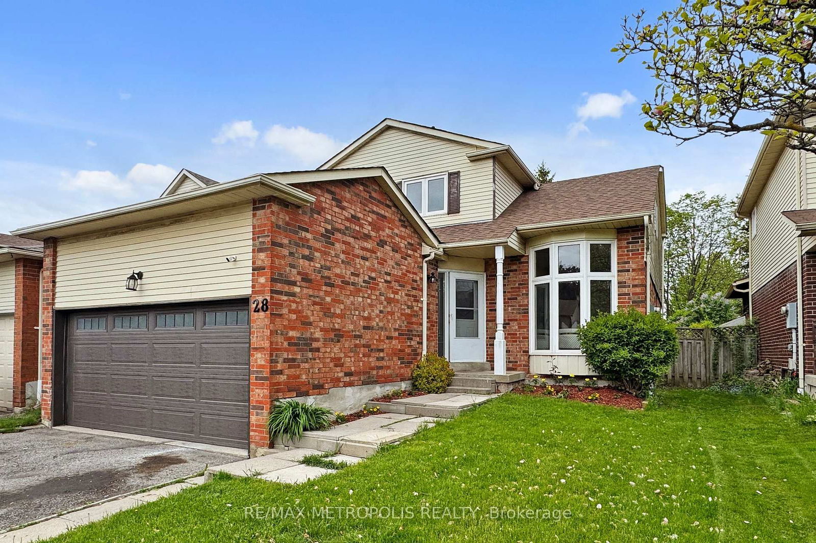 Detached House for sale at 28 Reed Drive, Ajax, Central, L1S 5S1 - MLS: E12174574