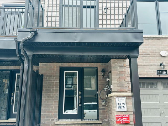 1136 Greentree Path