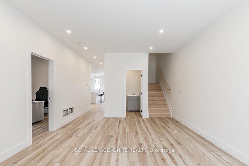 781 Oliva St, Pickering, L1W 2V9 | Image 3