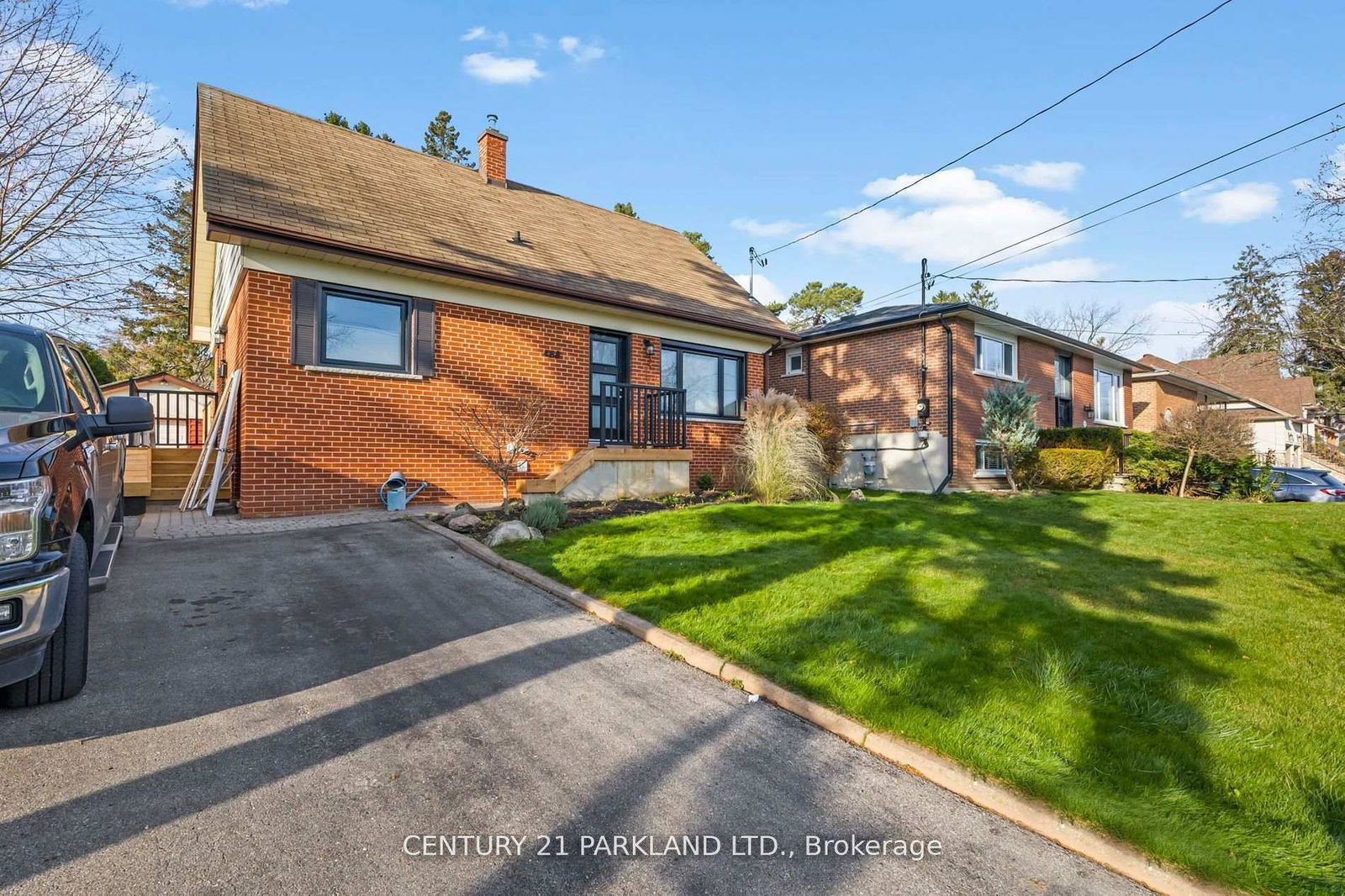 Detached House for lease at 468 Oakwood Drive, Pickering, Rosebank, L1W 2M7 - MLS: E12175125
