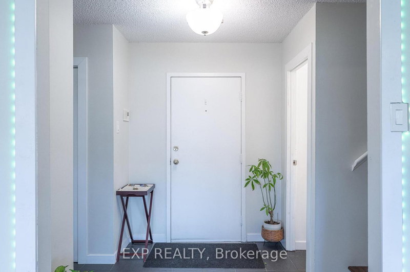 214 - 580 Mary St E, Whitby, L1N 2R3 | Image 3