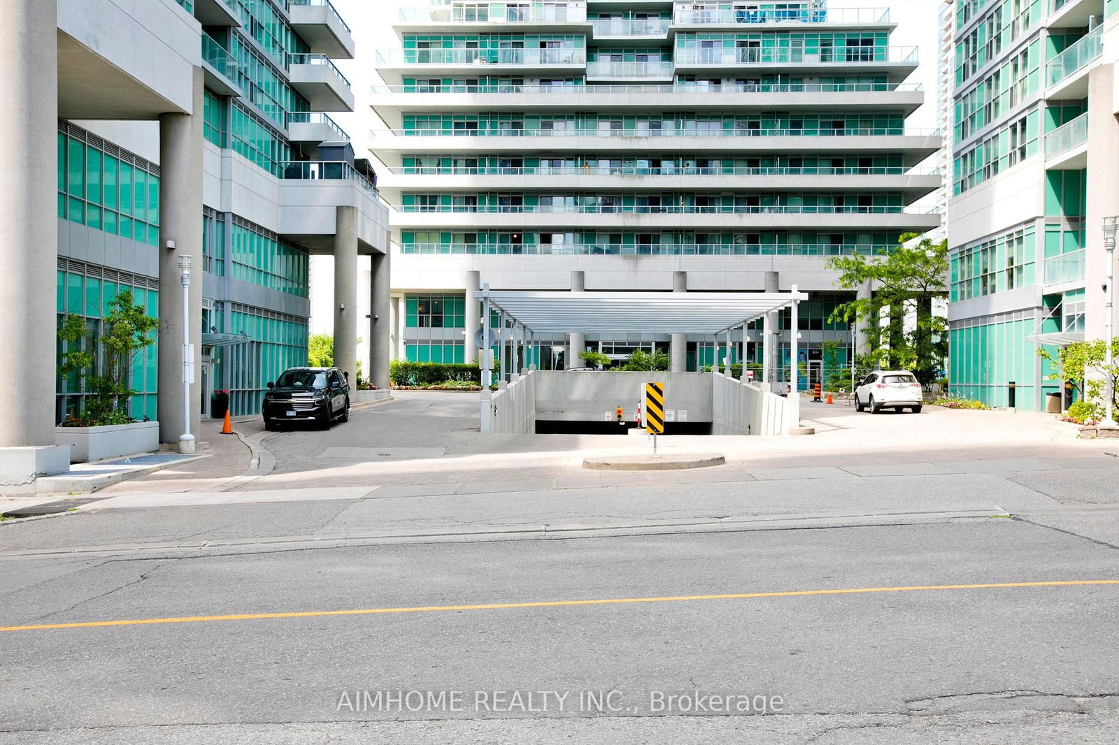 Condo for sale at 2402-60 Town Centre Court, Toronto, Bendale, M1P 0B1 - MLS: E12175472
