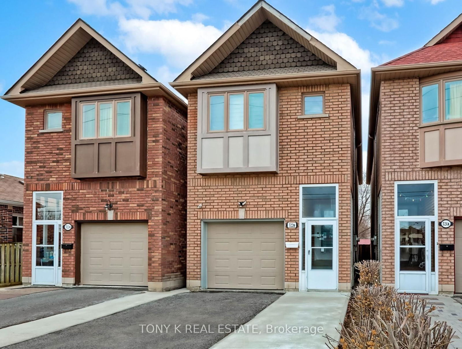 Detached House for sale at 522 B Birchmount Road, Toronto, Clairlea-Birchmount, M1K 1N8 - MLS: E12175798