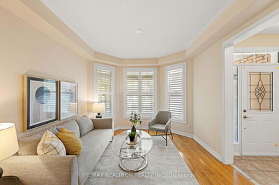 451 Staines Rd, Toronto - Rouge E11 image-0-4