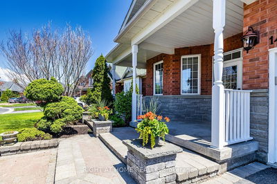 148 Brookhouse Dr, Clarington - Newcastle image-0-2