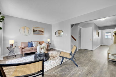 54 Alonna St, Clarington - Bowmanville image-0-4