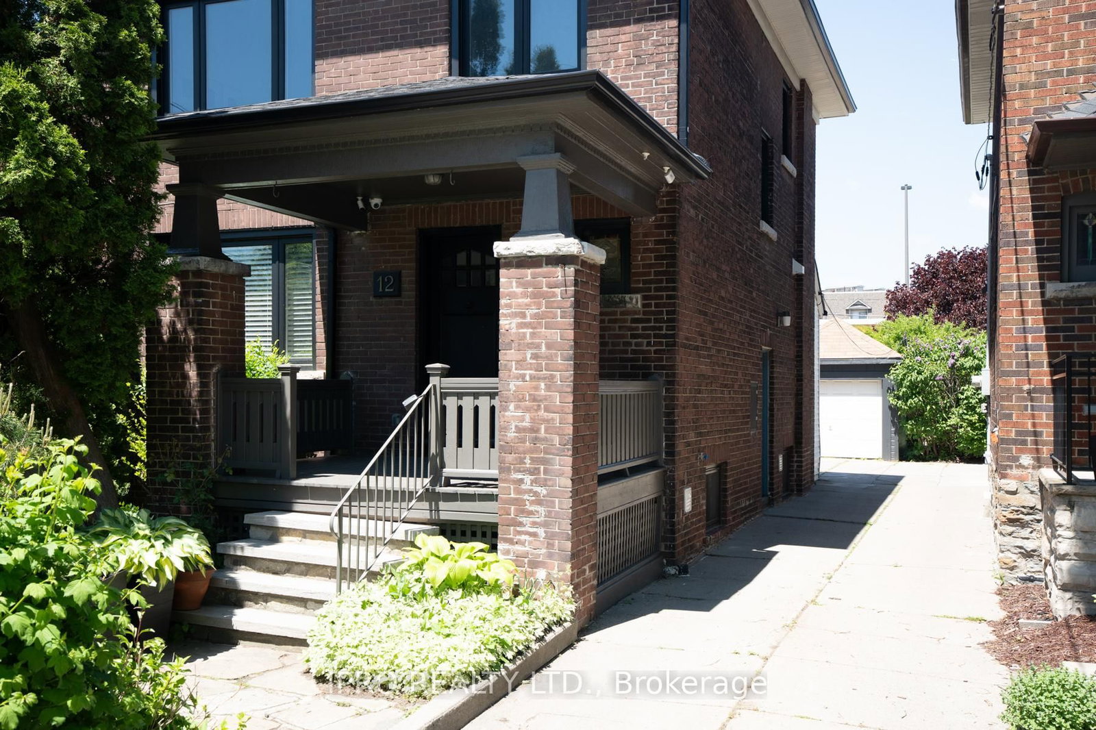 Listing Image 4