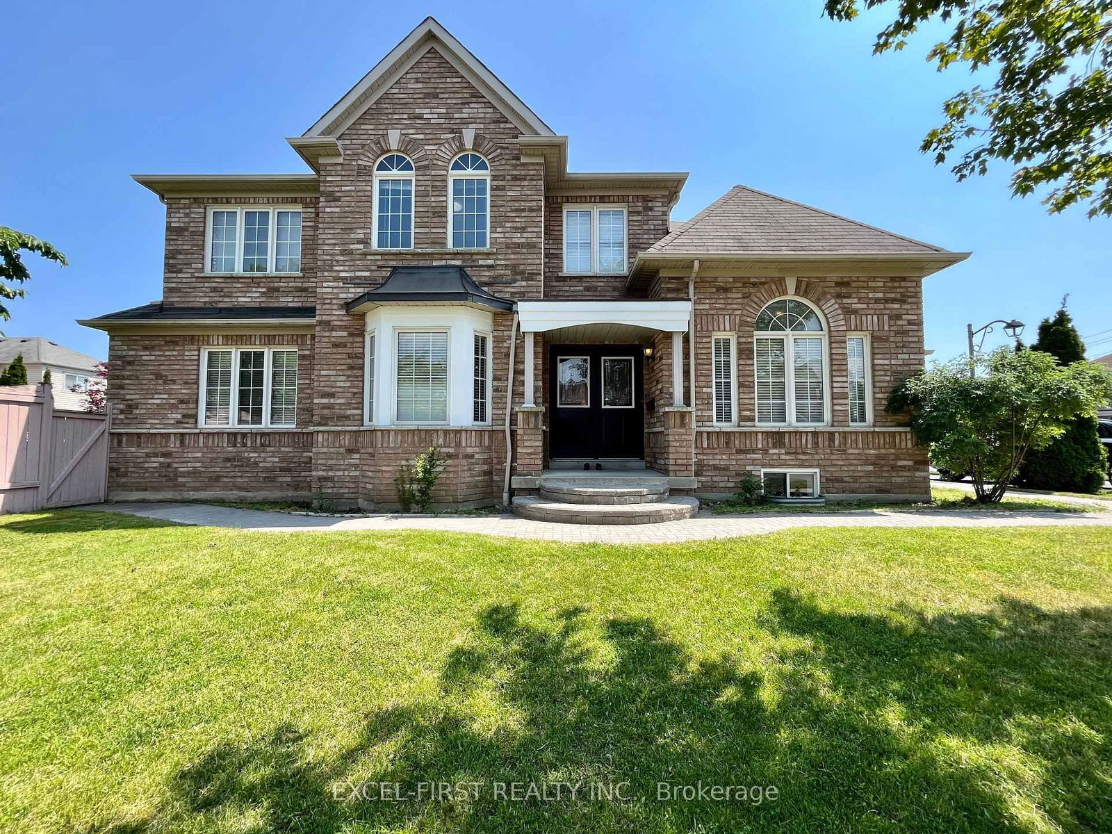 Detached House for sale at 51 Longueuil Place, Whitby, Pringle Creek, L1R 3G9 - MLS: E12177570