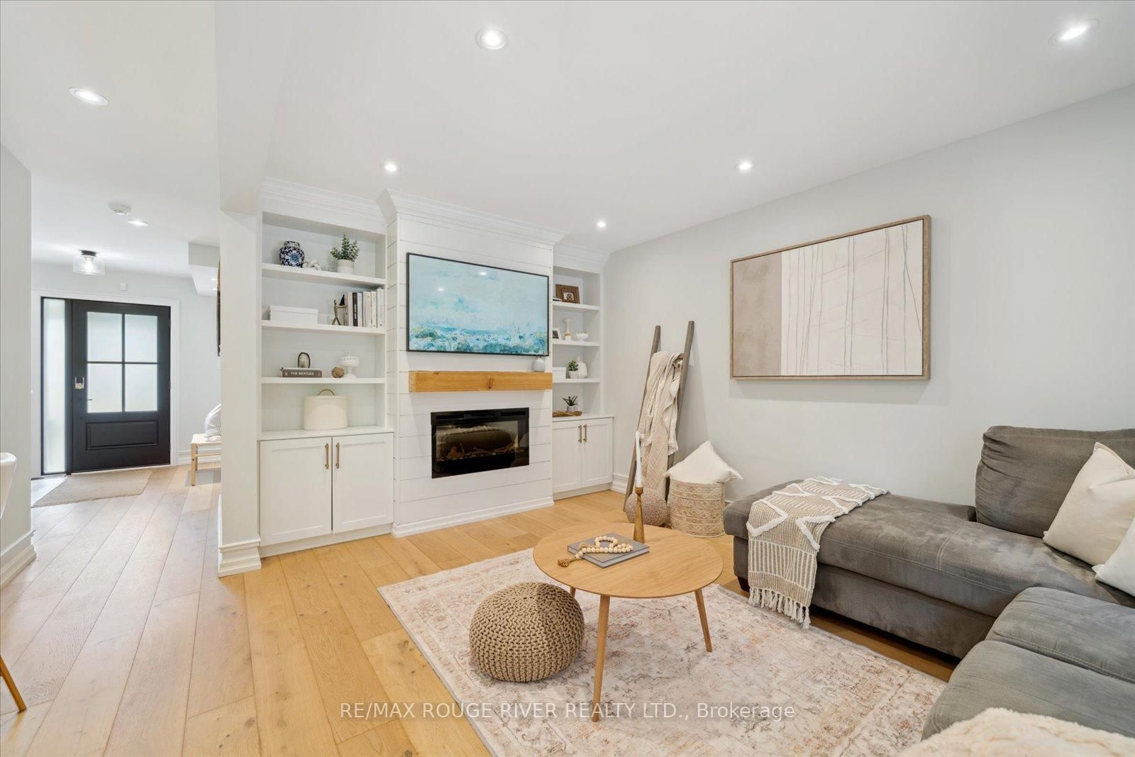 Listing Image 6
