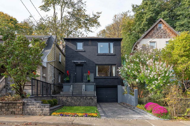 254 Hastings Avenue
