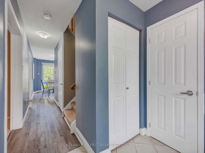 5 Chalmers Cres, Ajax - Central image-0-3