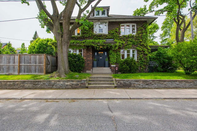 53 Playter Crescent