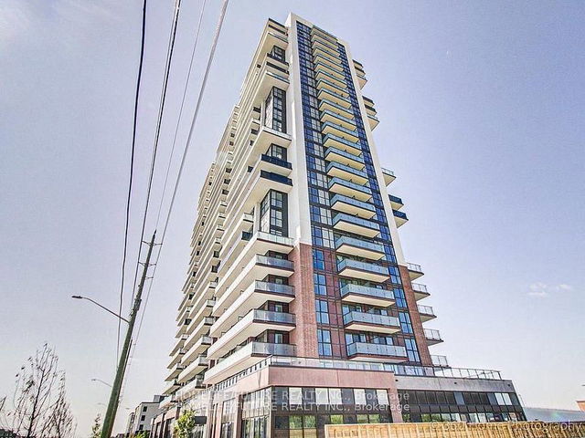 1801 - 2550 Simcoe Street