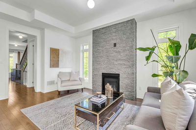 7 Seagrave Lane, Ajax - Northwest Ajax image-0-4