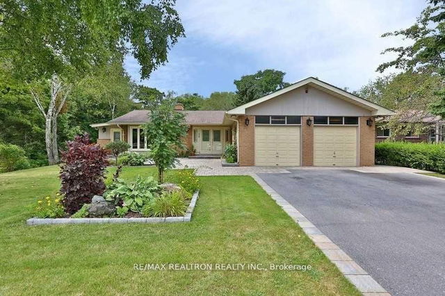 28 Centennial Road