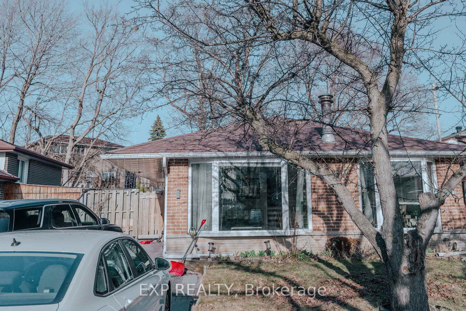 Detached House for lease at Upper-20 Manorglen Crescent, Toronto, Agincourt South-Malvern West, M1S 1W4 - MLS: E12178434
