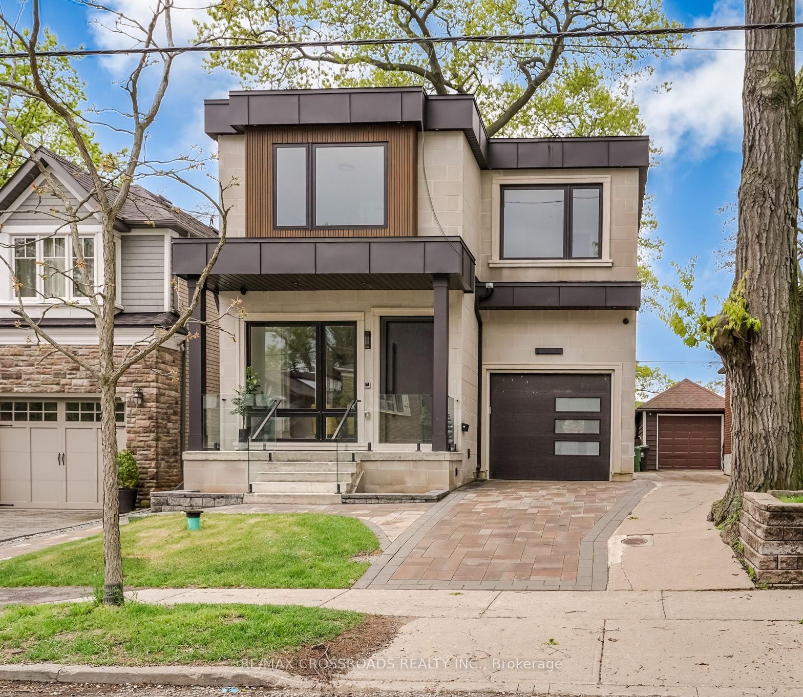 Detached House for sale at 112 Blantyre Avenue, Toronto, Birchcliffe-Cliffside, M1N 2R5 - MLS: E12178451