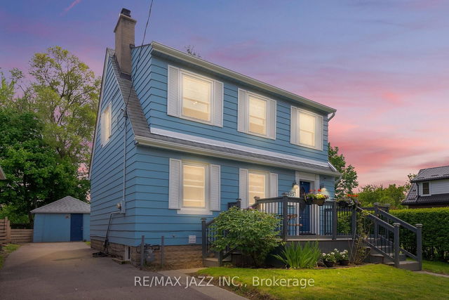 303 Gliddon Avenue