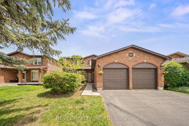 12 Robinson Crescent