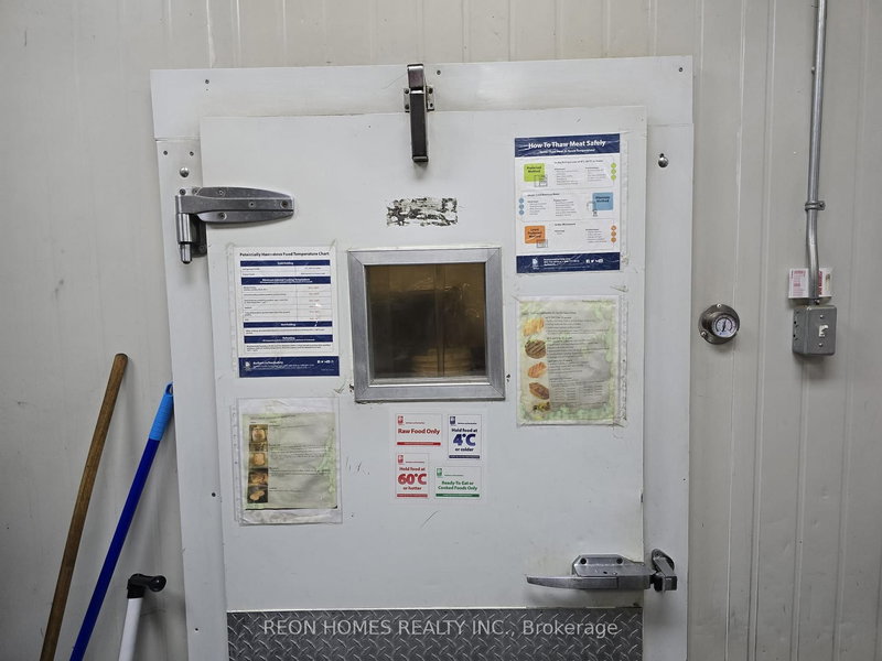 C-16 - 2460 Brock Rd, Pickering, L1X 0G4 | Image 2