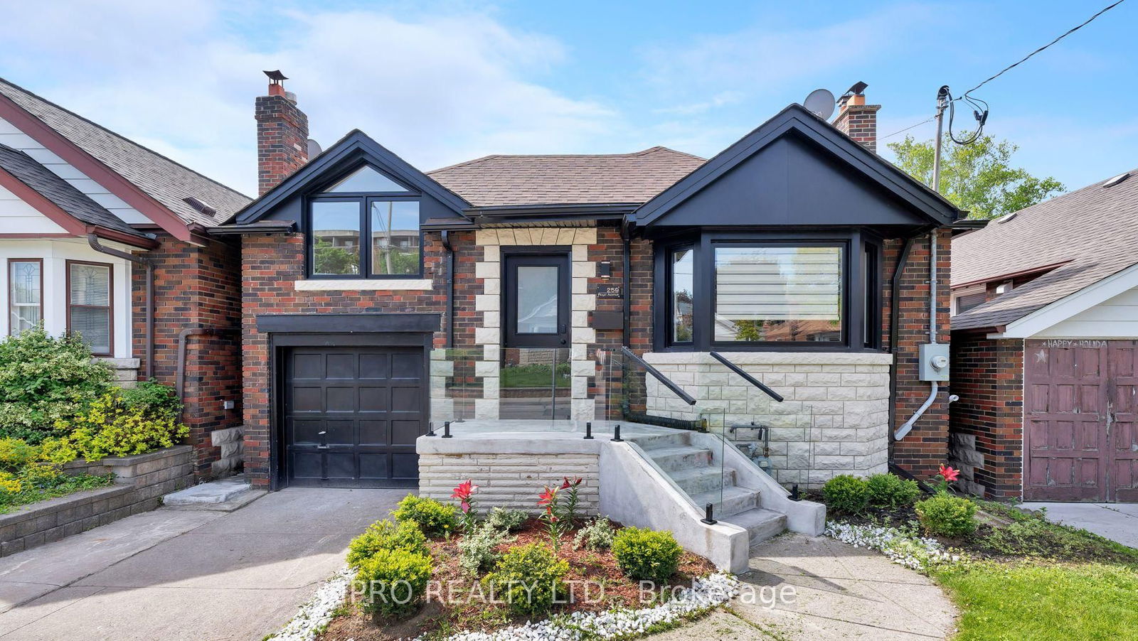 Detached House for sale at 259 Floyd Avenue, Toronto, Danforth Village-East York, M4J 2J4 - MLS: E12179090