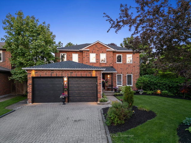 7 Brookdale Crescent