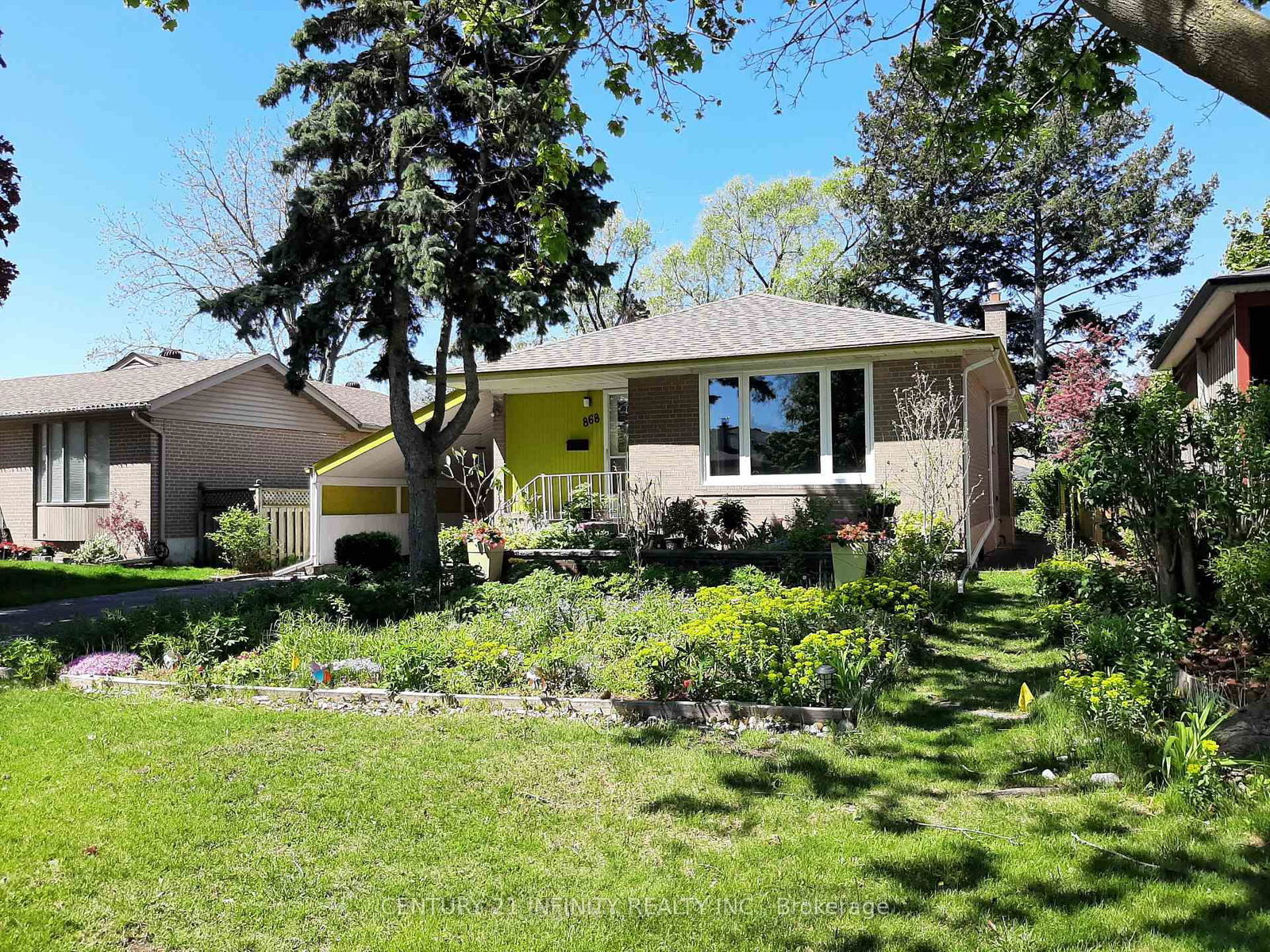 Property at 868 Antonio