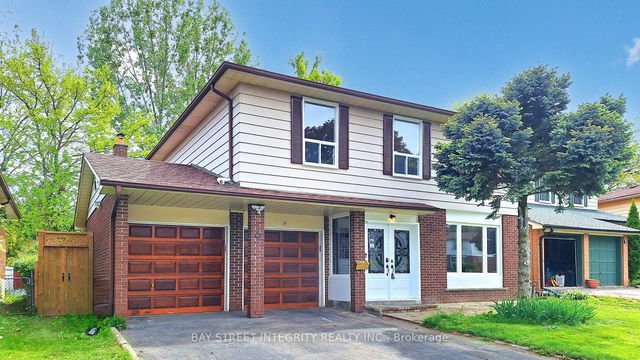 6 Queenscourt Drive