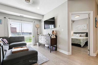 Unit L-05 — 1 Sidney Lane, Clarington - Bowmanville image-0-3