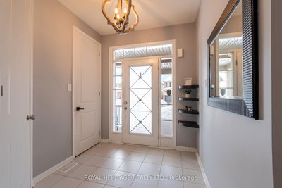 51 Henry Smith Ave, Clarington - Bowmanville image-0-3