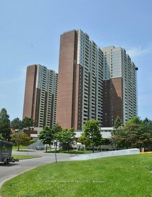 2614 - 5 Massey Square