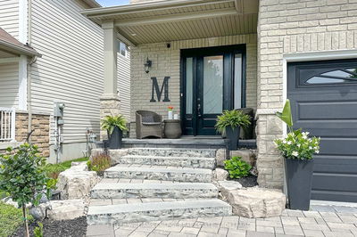 157 Dadson Dr, Clarington - Bowmanville image-0-2