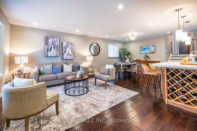 48 Foxhunt Trail